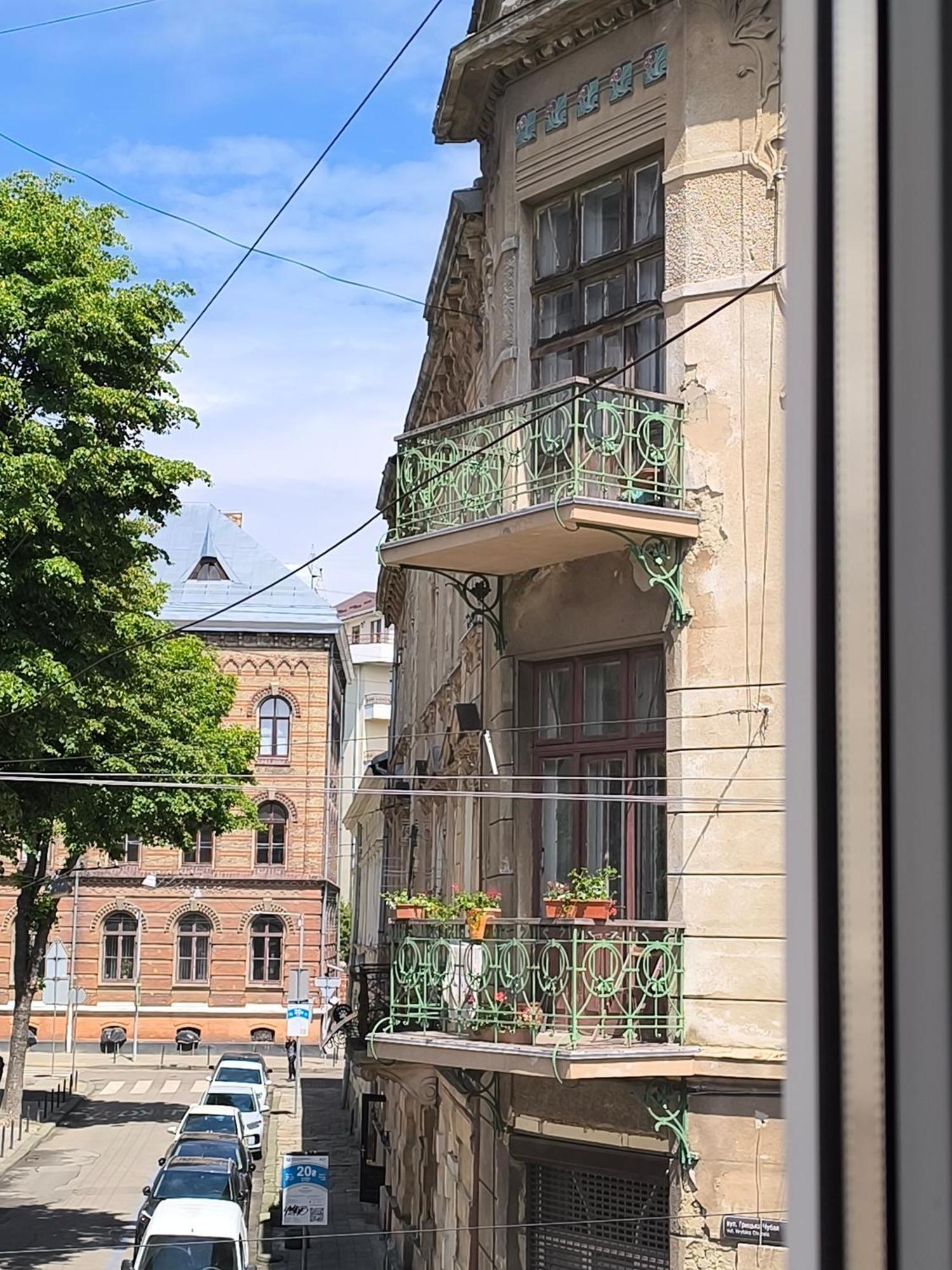 Апартаменти З Виглядом На Історичний Центр Львова Lviv Dış mekan fotoğraf